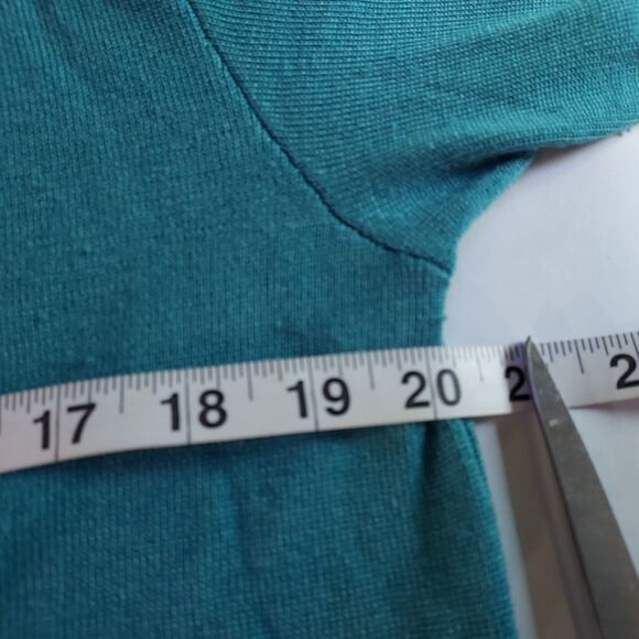 St. John SoCa Wool Silk Cashmere Blend Cardigan Women Size Small Snap Front Flaw - Picture 13 of 16